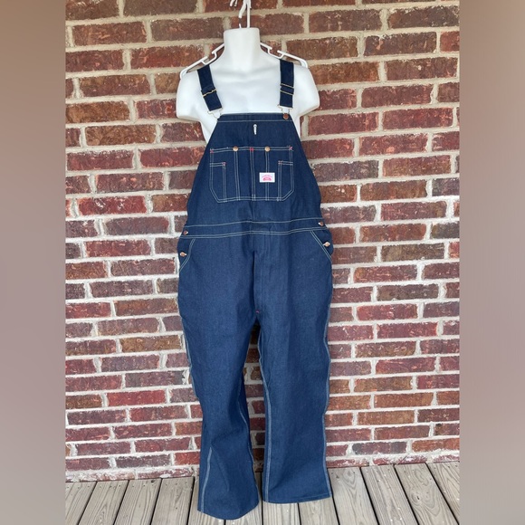 NWT Men’s Round House Dark Wash Carpenter Style Zipper Fly Overalls Size 48x30 - Picture 2 of 15